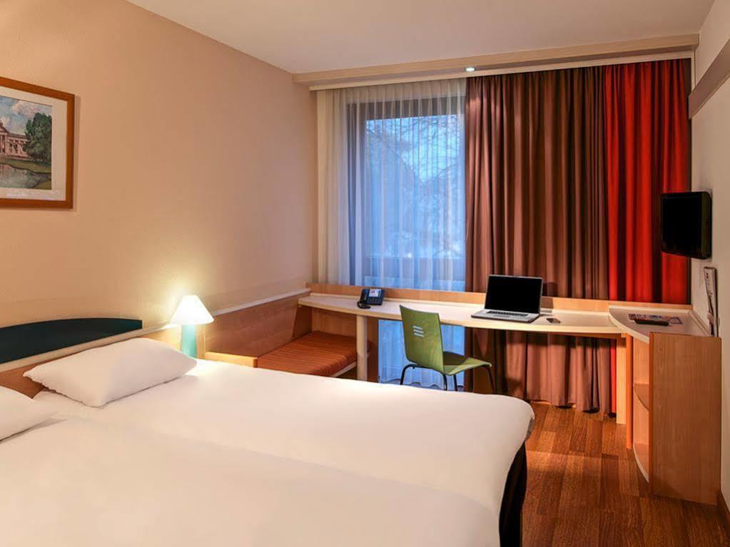 Ibis Bremen City Exterior photo
